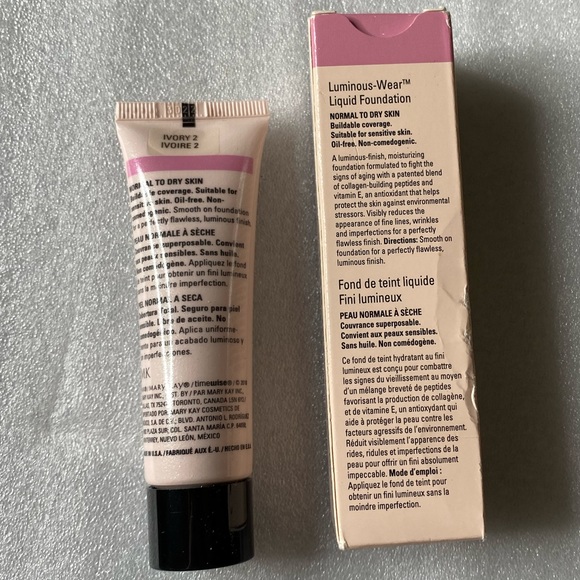Mary Kay Ivory 2 Luminous Foundation - Picture 3 of 4